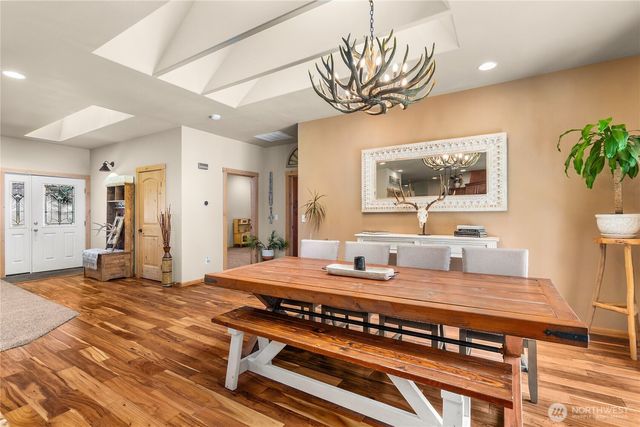 8522 Charmont Lane SW, Olympia, WA 98512
