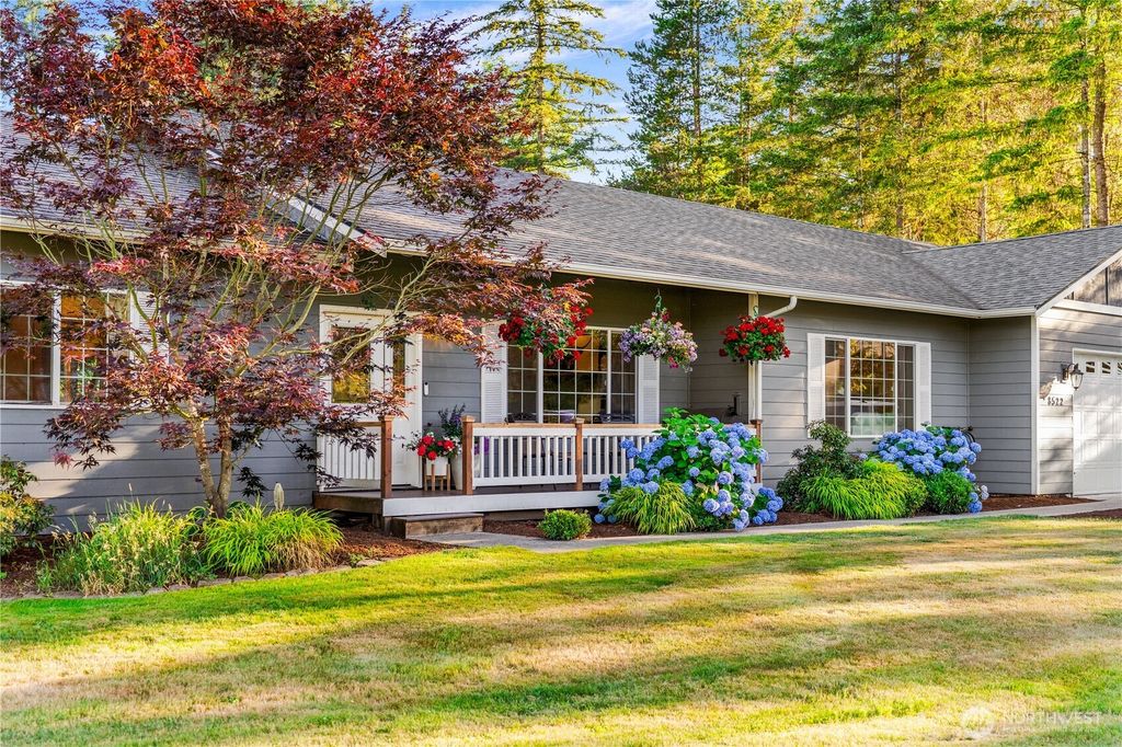 8522 Charmont Lane SW, Olympia, WA 98512