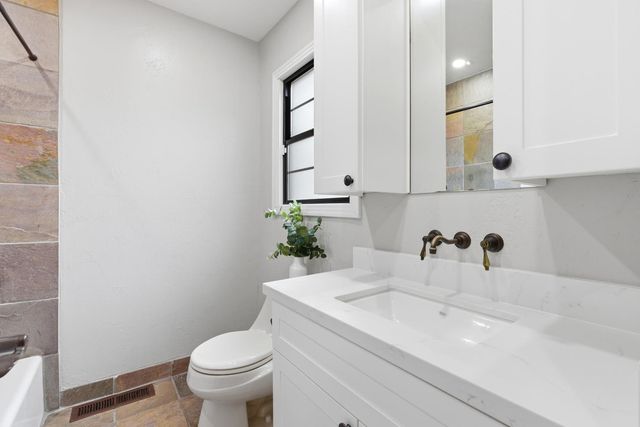 506 Duncan Ave, Modesto, CA 95354