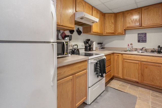 4 Mather Dr, Wareham, MA 02571