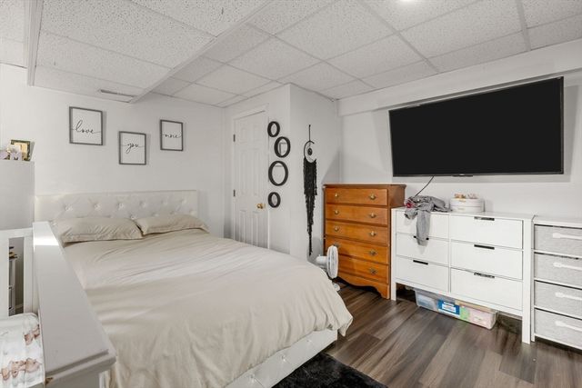 4 Mather Dr, Wareham, MA 02571