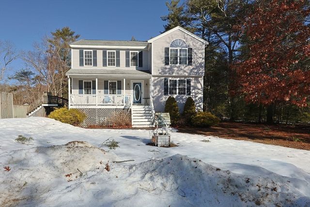 4 Mather Dr, Wareham, MA 02571