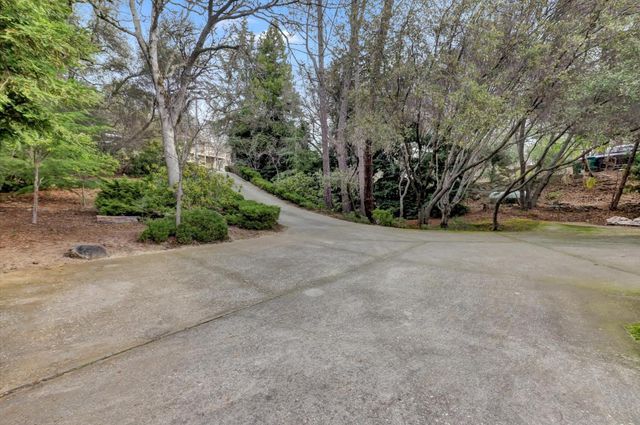 13558 Lake Wildwood Drive, Penn Valley, CA 95946