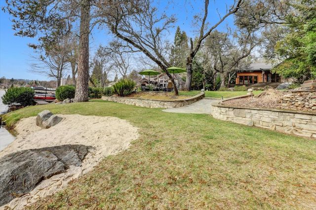 13558 Lake Wildwood Drive, Penn Valley, CA 95946