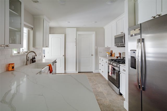 107 Sweet Street, Southlake, TX 76092