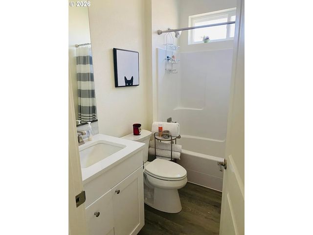 1740 Ne SHELL ROCK Dr, Estacada, OR 97023