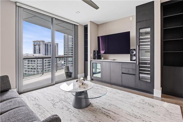 3107 Peachtree Road NE 1001, Atlanta, GA 30305