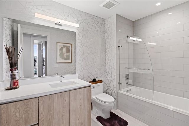 3107 Peachtree Road NE 1001, Atlanta, GA 30305