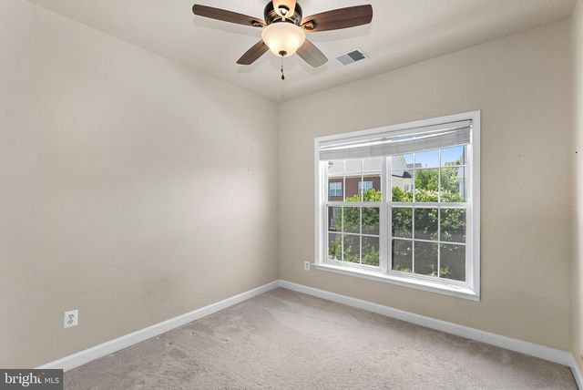43804 LEES MILL SQ, Leesburg, VA 20176