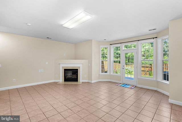 43804 LEES MILL SQ, Leesburg, VA 20176
