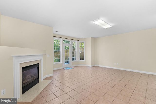 43804 LEES MILL SQ, Leesburg, VA 20176