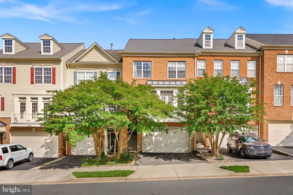 43804 LEES MILL SQ, Leesburg, VA 20176