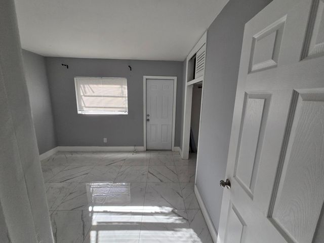 1021 SW 32nd Court 1-2, Fort Lauderdale, FL 33315