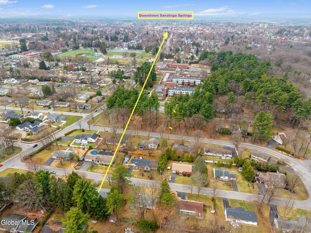 6 Springwood Drive, Saratoga Springs, NY 12866