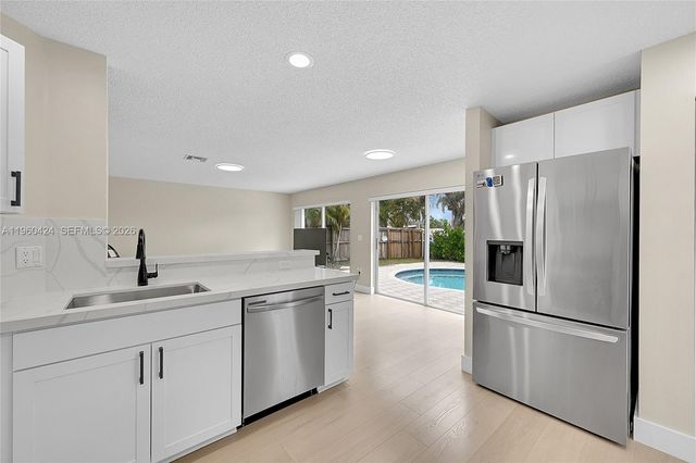 13377 NW 7th St, Plantation, FL 33325