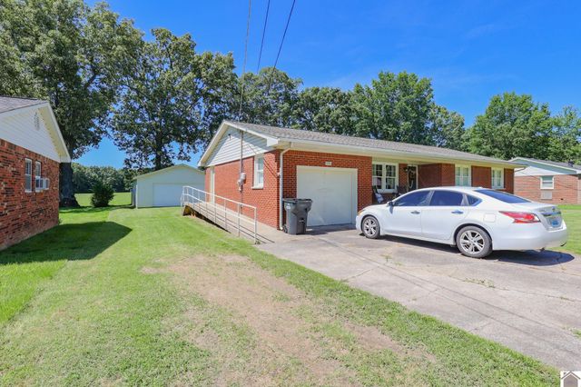 530 Oakland Circle, Paducah, KY 42003