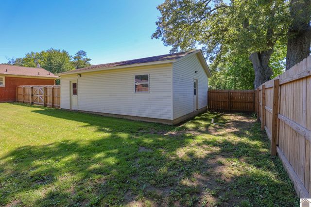 530 Oakland Circle, Paducah, KY 42003