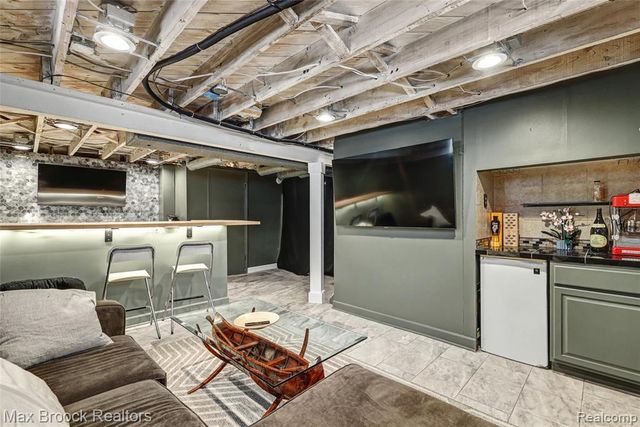 823 Mclean Avenue, Royal Oak, MI 48067