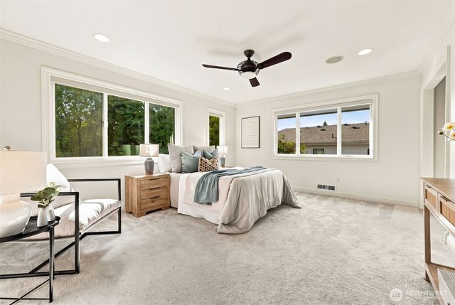 3039 92nd Place NE, Clyde Hill, WA 98004