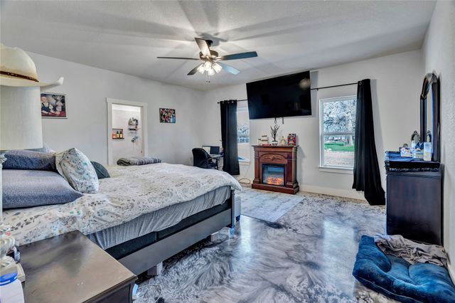 108 Dexter Lane, Poolville, TX 76487