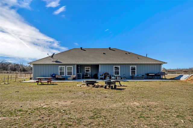 108 Dexter Lane, Poolville, TX 76487