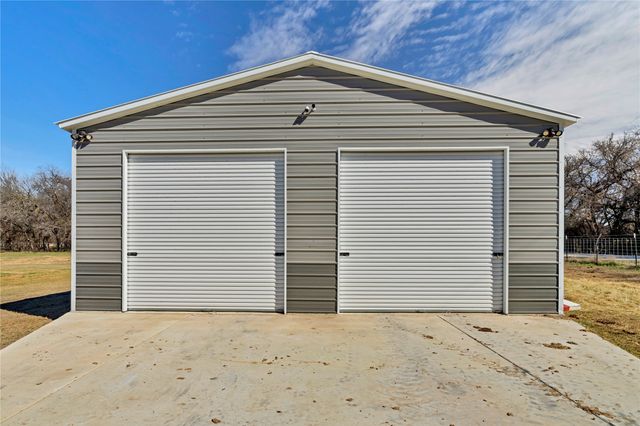 108 Dexter Lane, Poolville, TX 76487