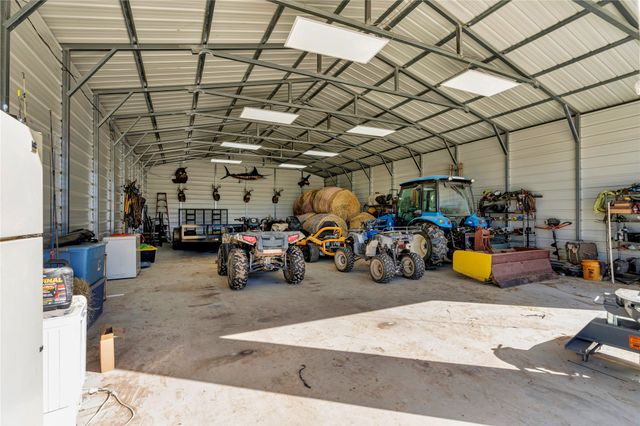 108 Dexter Lane, Poolville, TX 76487