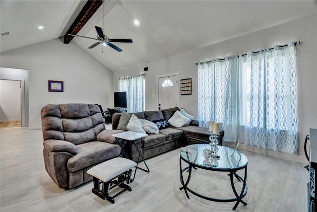 108 Dexter Lane, Poolville, TX 76487