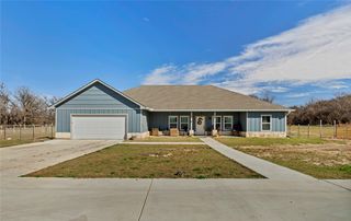 108 Dexter Lane, Poolville, TX 76487