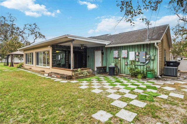 5304 ROSECREST CIRCLE, Tampa, FL 33617