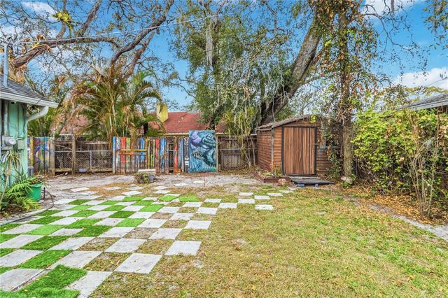 5304 ROSECREST CIRCLE, Tampa, FL 33617