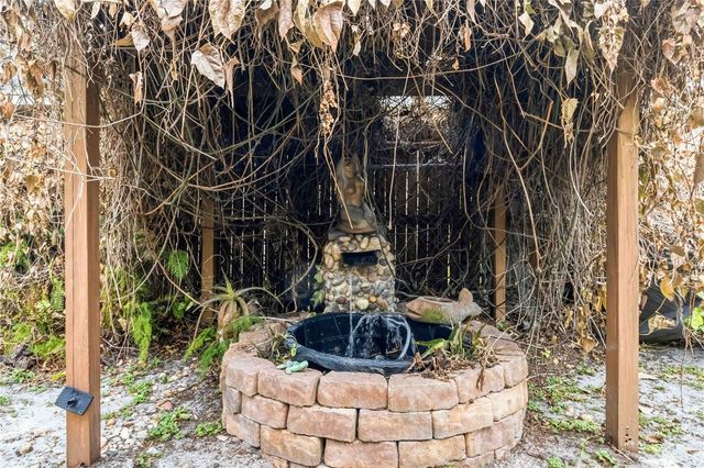 5304 ROSECREST CIRCLE, Tampa, FL 33617