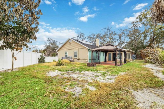 5304 ROSECREST CIRCLE, Tampa, FL 33617