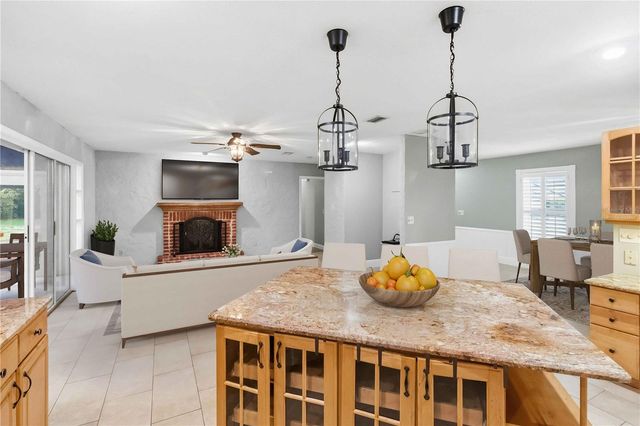 5304 ROSECREST CIRCLE, Tampa, FL 33617