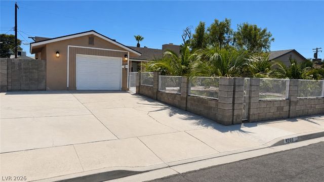4209 El Pasada Avenue, Las Vegas, NV 89102