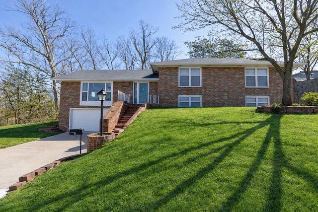 2500 BLUFF BLVD, Columbia, MO 65201