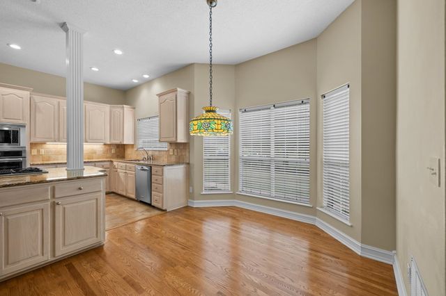 210 Lavender Ln, Longview, TX 75605