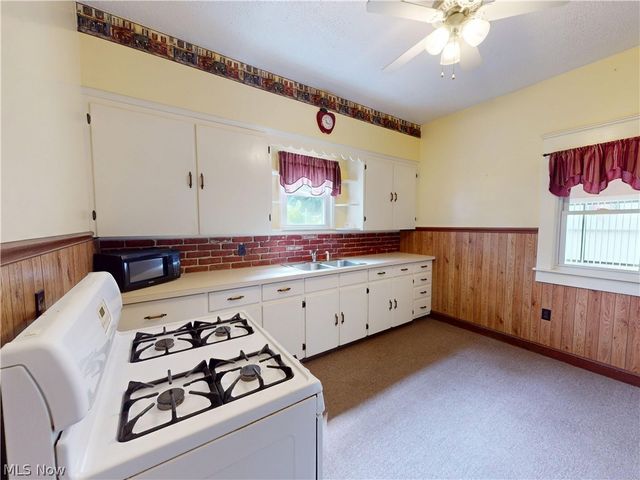 320 Ontario Street, Akron, OH 44310