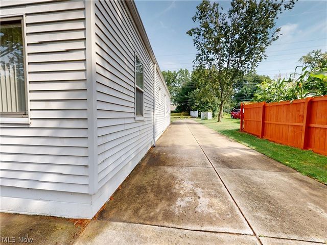 320 Ontario Street, Akron, OH 44310