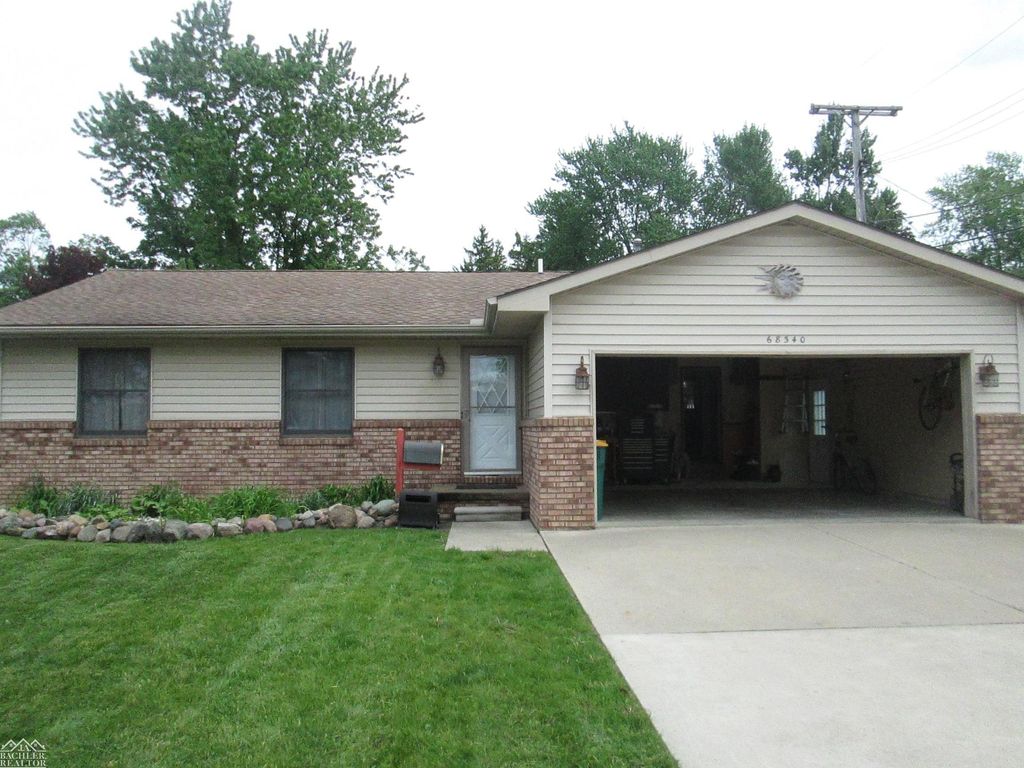 68340 S Forest Street, Richmond, MI 48062