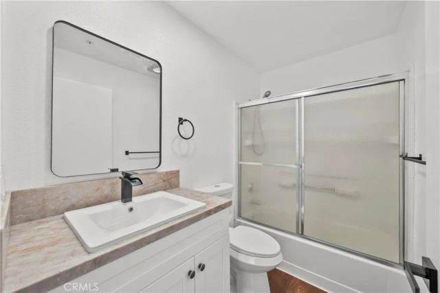 8800 Burnet Avenue 7, North Hills, CA 91343