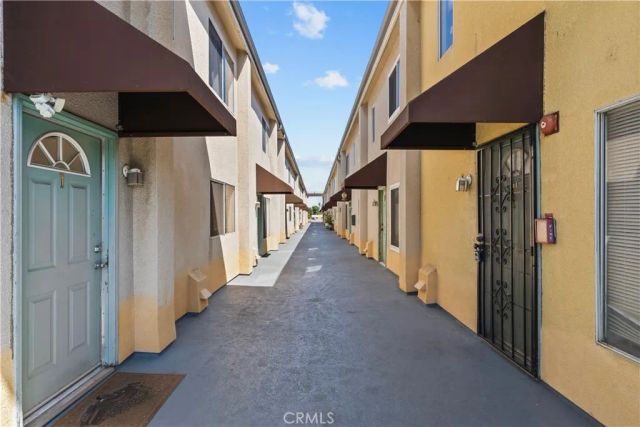 8800 Burnet Avenue 7, North Hills, CA 91343
