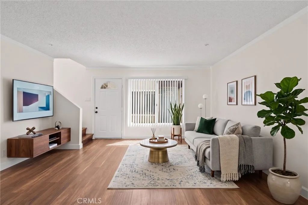 8800 Burnet Avenue 7, North Hills, CA 91343