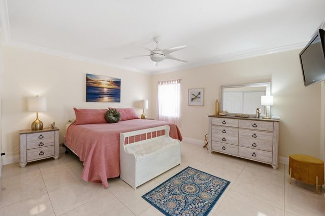 10223 N Circle Lake Drive 102, Boynton Beach, FL 33437