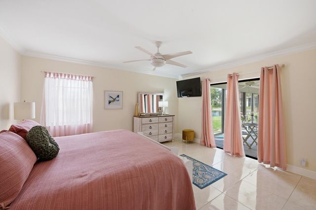 10223 N Circle Lake Drive 102, Boynton Beach, FL 33437