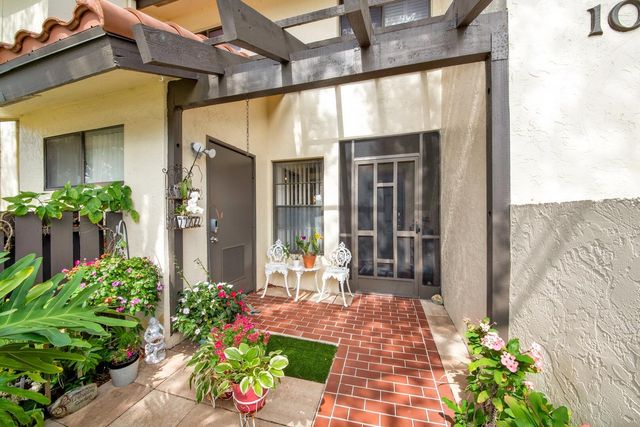 10223 N Circle Lake Drive 102, Boynton Beach, FL 33437