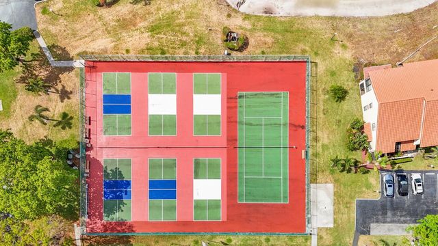 10223 N Circle Lake Drive 102, Boynton Beach, FL 33437