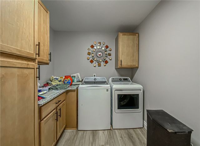 146 Nichols Circle, Yellville, AR 72687