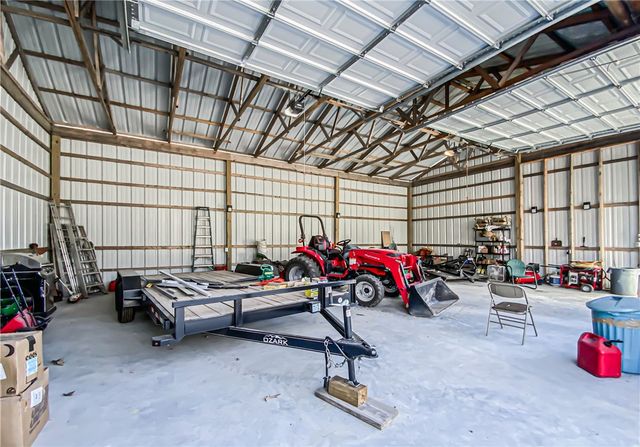 146 Nichols Circle, Yellville, AR 72687