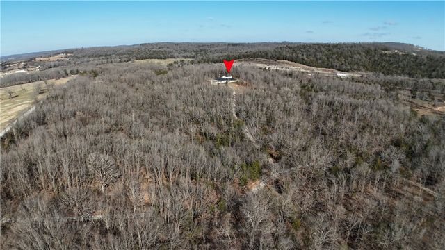 146 Nichols Circle, Yellville, AR 72687